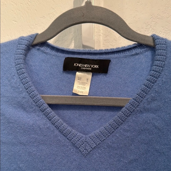 Jones New York Women’s Blue Cashmere VNeck Sweater - Picture 5 of 7